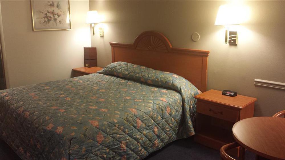 Americas Best Value Inn Burns Værelse billede